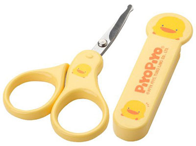 9. Piyo Piyo Yellow Baby Nail Scissors