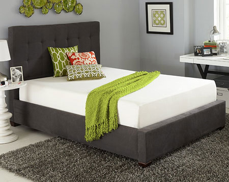 3. Resort sleep queen 10-inch cooling memory foam mattress.
